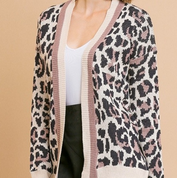 Leopard and Pink Cardigan - Picture 3 of 7